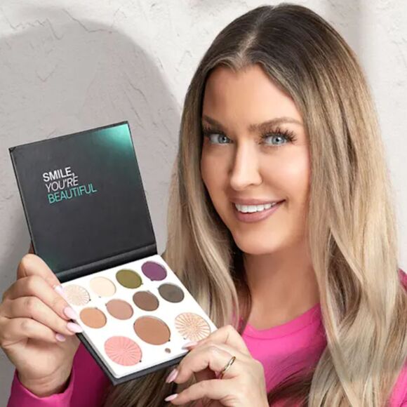 NEW OFRA X Hot Mess Momma Mini Mix Palette & Liquid Lipstick in Canyon Bundle - Picture 2 of 15